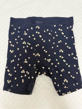 SKIMS
Boyfriend Boxers size S,brand new
